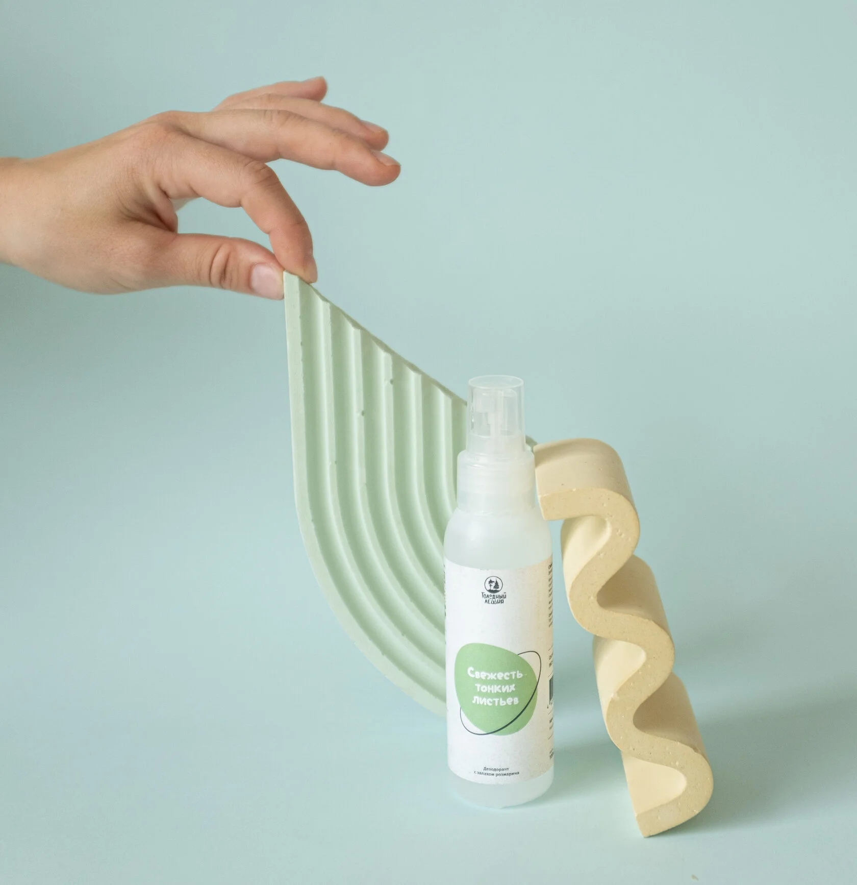 Дезодорант "Свежесть тонких листьев" зв